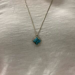 Kendra Scott ⭐️ Elegant Gold and Turquoise Magnesite Pendant Necklace